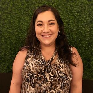 Meet your Posher, Julia